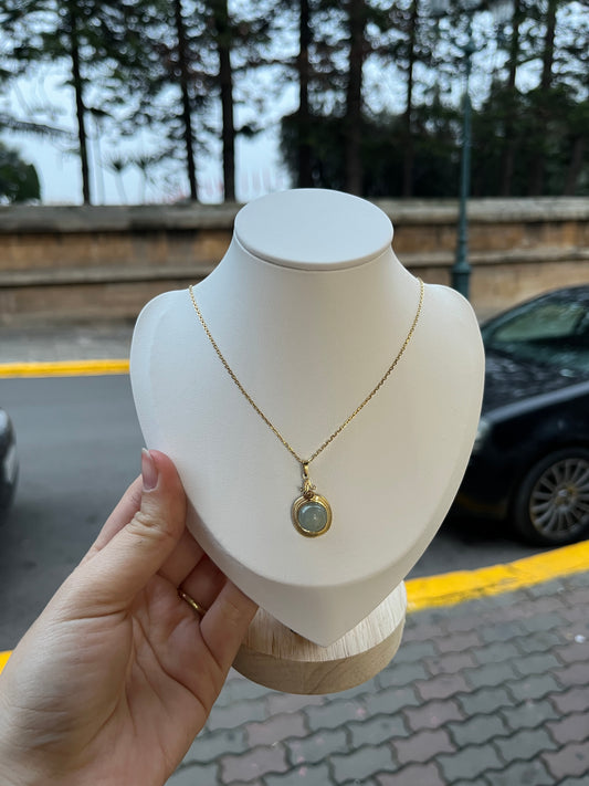Collier Médaillon Royal – Élégance Intemporelle 👑