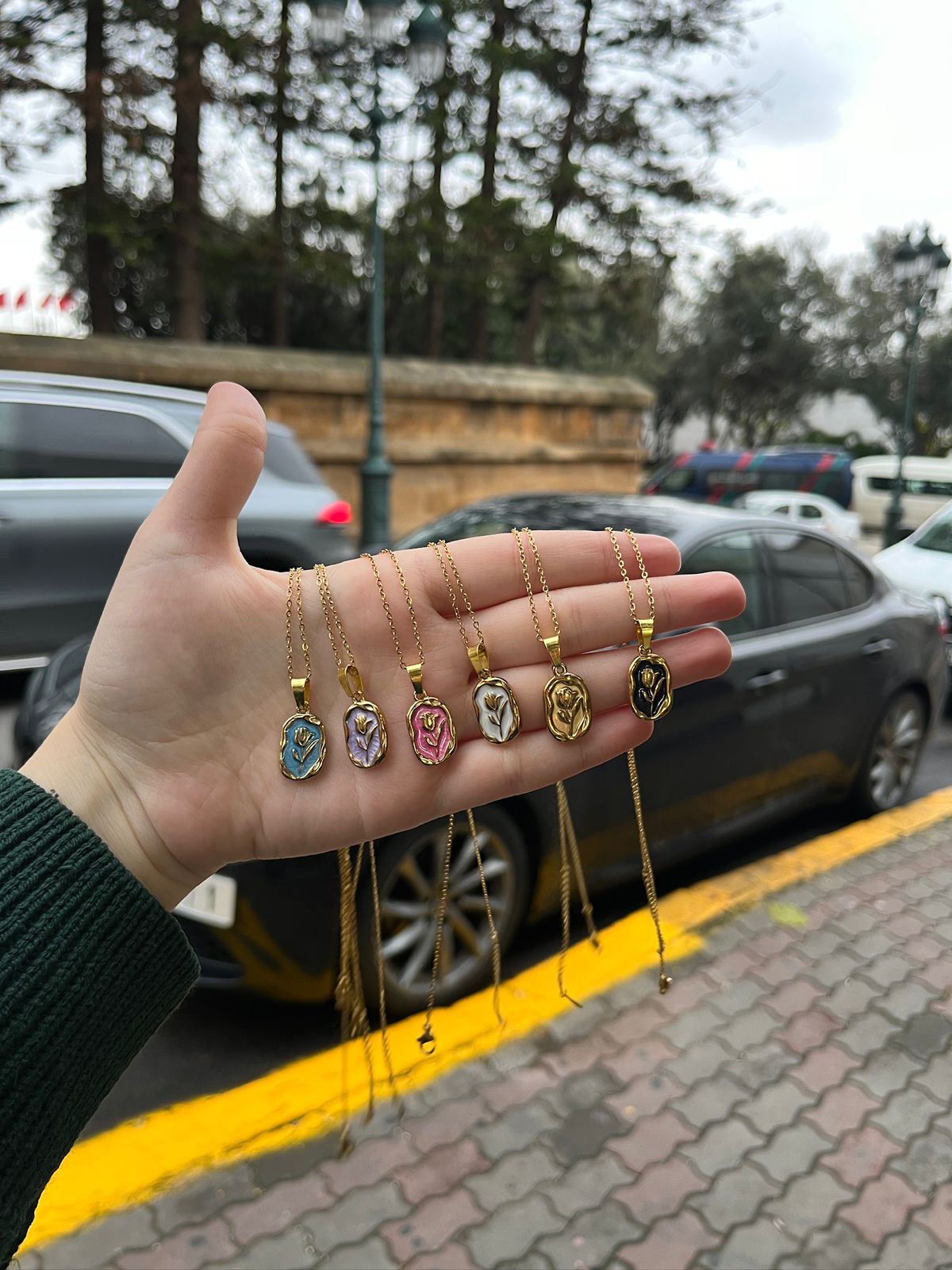 Collier floral en acier inoxydable – Création Benmoussa